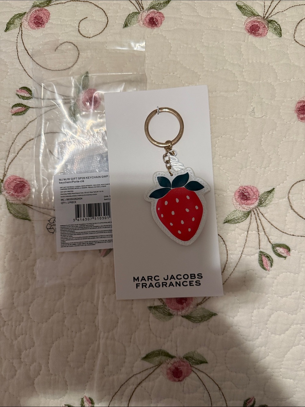 Marc Jacobs Strawberry Keyring in Red and Green with Gold Ring